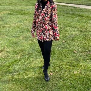 SomethingNavy floral blazer
